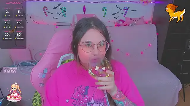 Lolisuccub on StripChat