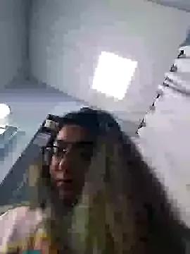 Freechat Lovelyrainn on StripChat