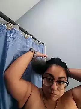 Freechat Lovelyrainn on StripChat