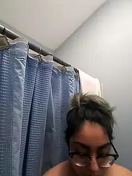 Freechat Lovelyrainn on StripChat