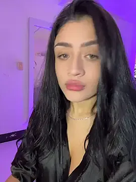 lucianaroy on StripChat