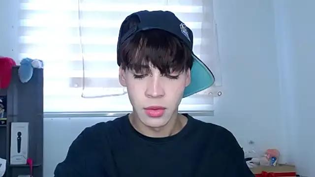 Freechat lucky_stricke on StripChat