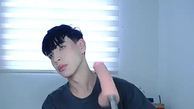 Freechat lucky_stricke on StripChat