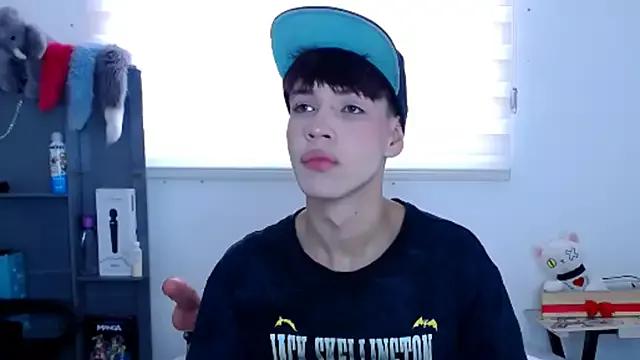 Freechat lucky_stricke on StripChat