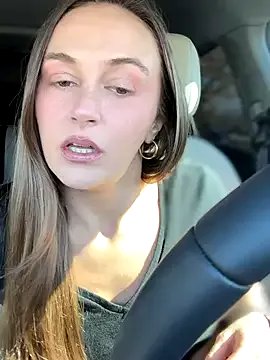 Freechat lunagirl13 on StripChat