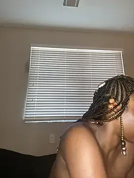 MadameMuse on StripChat