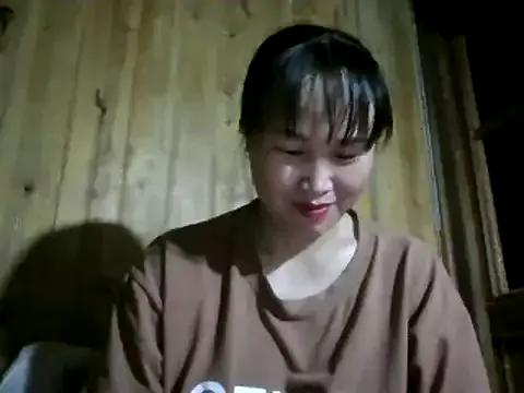 maple694 on StripChat 