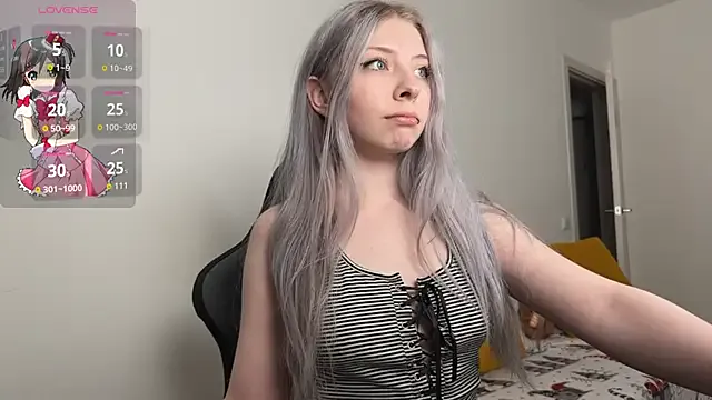 Mariko69meow — doggy pose teasing