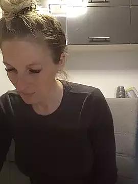 Freechat MaviePearl on StripChat