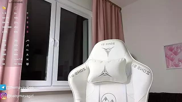 Maya_Rave on StripChat 