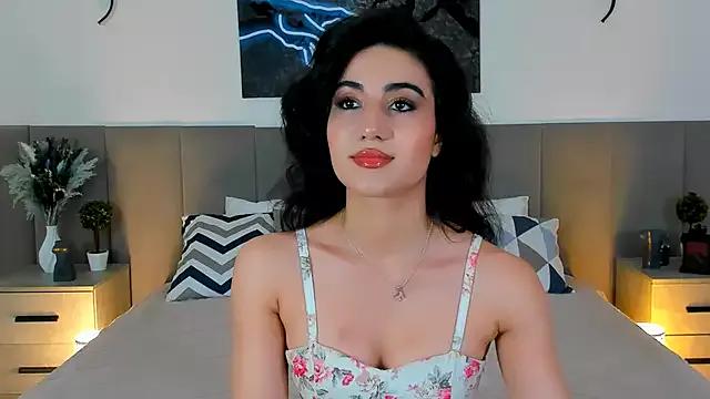 Maya_Rogerss on StripChat 