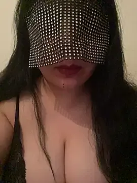 Melisa7777 on StripChat