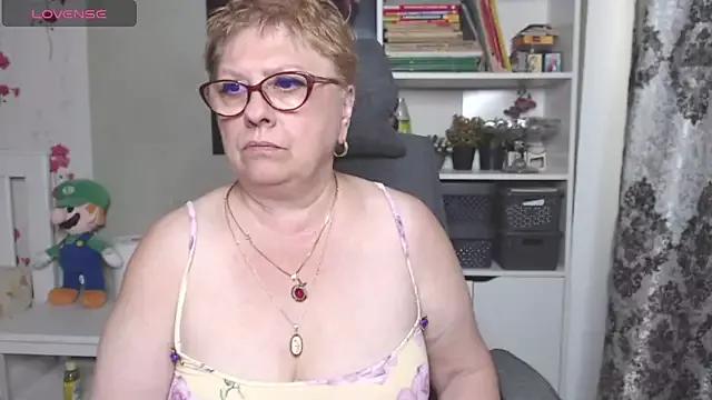 Mella4you on StripChat 