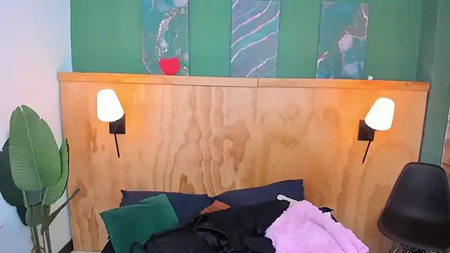 Freechat milavega_ on StripChat