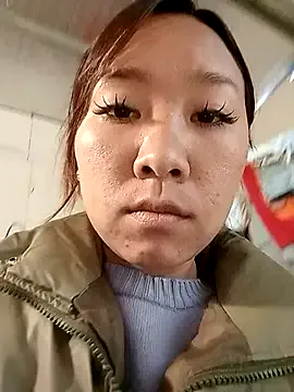 Minsssa20 on StripChat