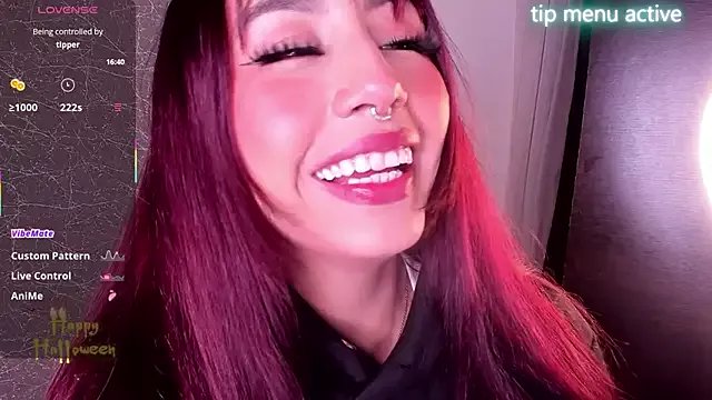 Miss_Charlottet on StripChat 