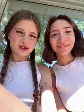 mmelicious on StripChat 