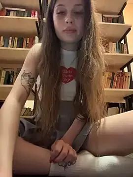 mmelicious on StripChat 