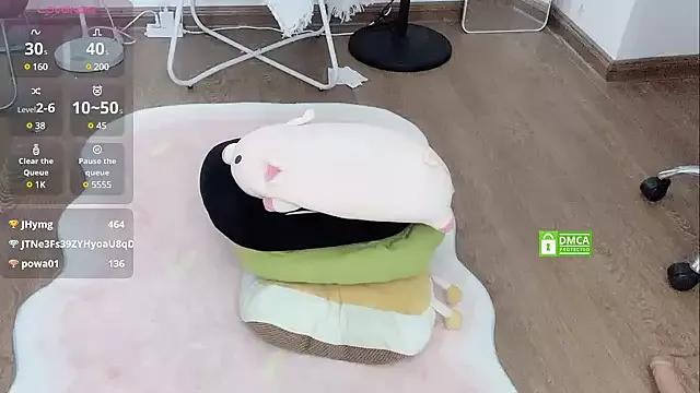 momo-5952 on StripChat 