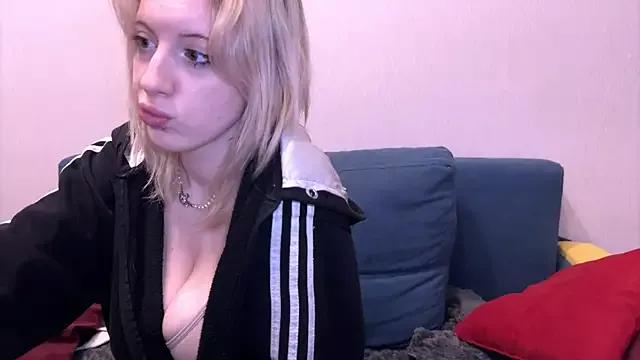 Freechat moundliicht1 on StripChat