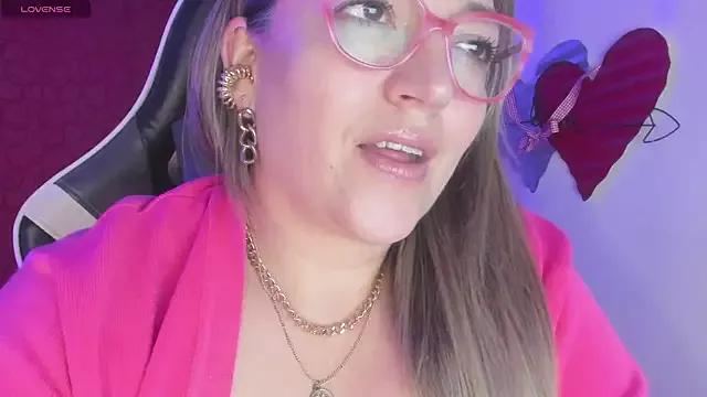 Naty_Mature_ on StripChat 