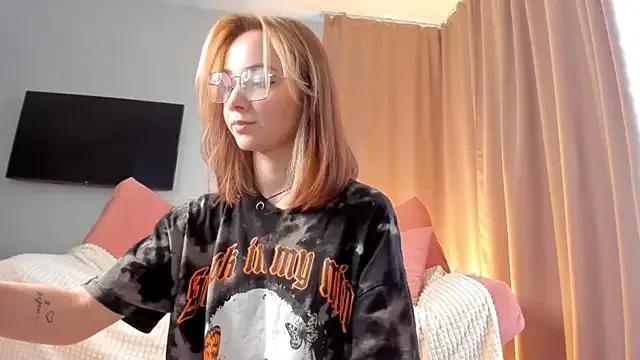 NessaDay on StripChat 