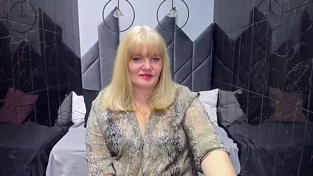 Private NicoleKind on StripChat