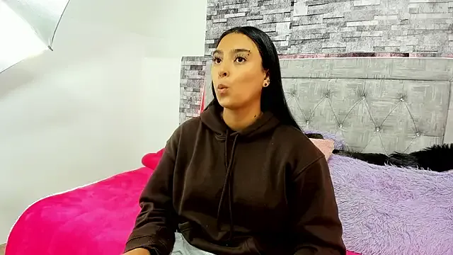 nicolexxaleja on StripChat