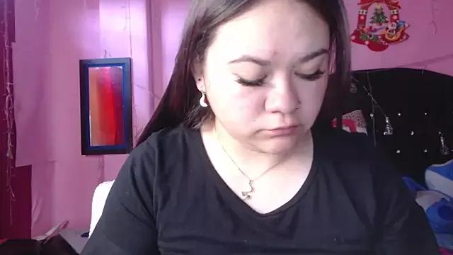 Freechat NikkiRous_ on StripChat