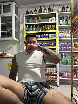 OliverWest04 on StripChat