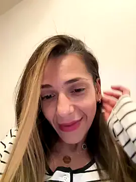 Freechat PlayfulShow on StripChat