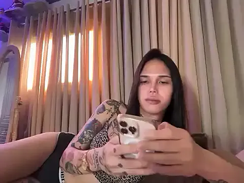 prettyhugelatinax44 — cum cum