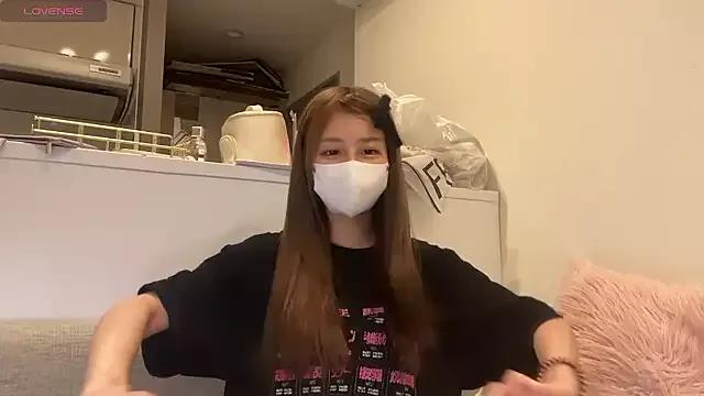 Group Ray-00 on StripChat