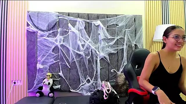 Freechat rubby_lux on StripChat