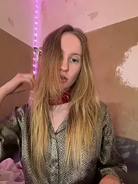 saint_cat25 on StripChat