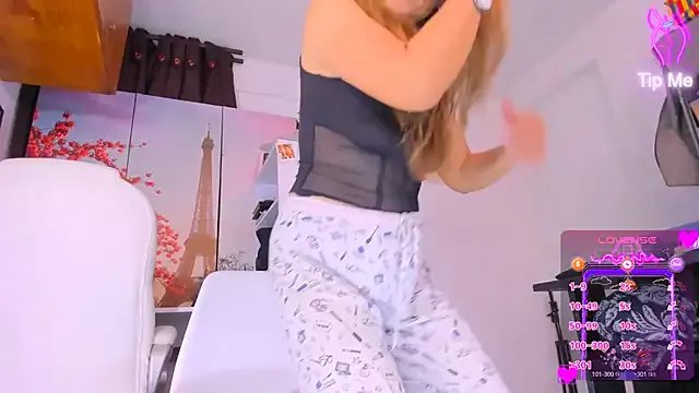 Freechat Salomesweet69 on StripChat