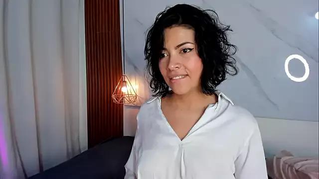 Private sara_zc on StripChat