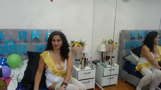 Freechat ScarlettGreen_ on StripChat