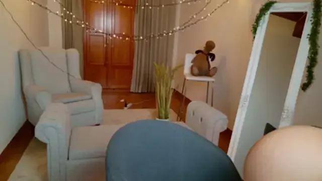 Freechat SelenaBlumX on StripChat