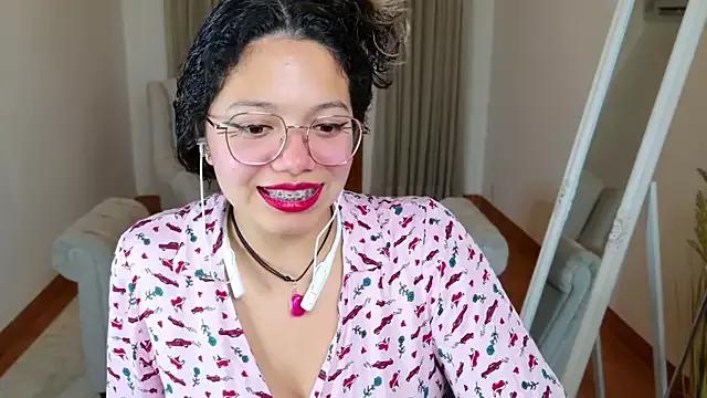 Freechat SelenaBlumX on StripChat