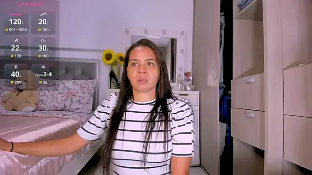 Freechat sharonDulce on StripChat