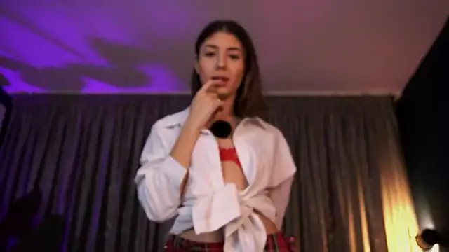 Freechat ShyCollegeBB on StripChat