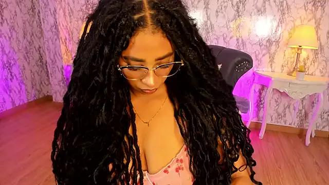 Freechat SpicyAmelia on StripChat