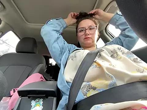 SquirtlegirlygirlmM on StripChat