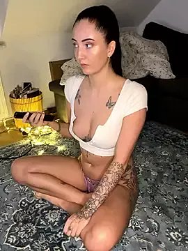 Freechat Sugarlina on StripChat