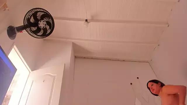 Freechat swt-booty on StripChat