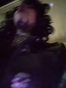 taaylor33 on StripChat