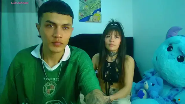 Tifanny_Sweett — Show tits + kisssss 