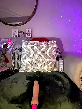 Tikalalin on StripChat