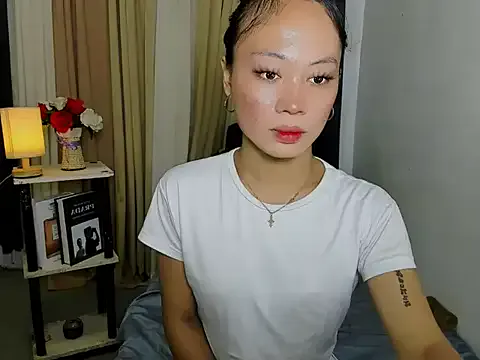 Ur_fav_bhellatrix on StripChat